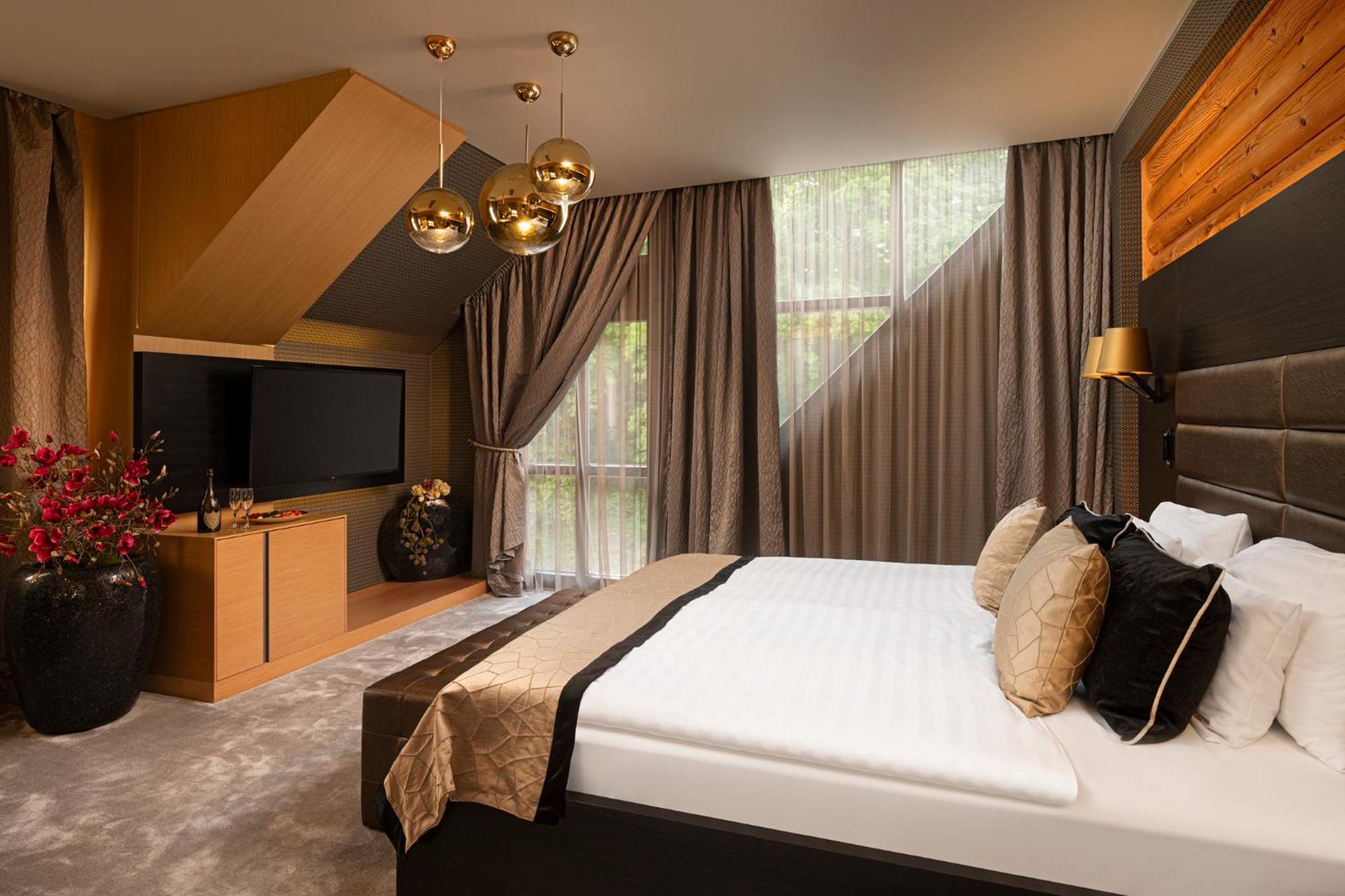 Avalon Resort & Spa Мішкольц Екстер'єр фото